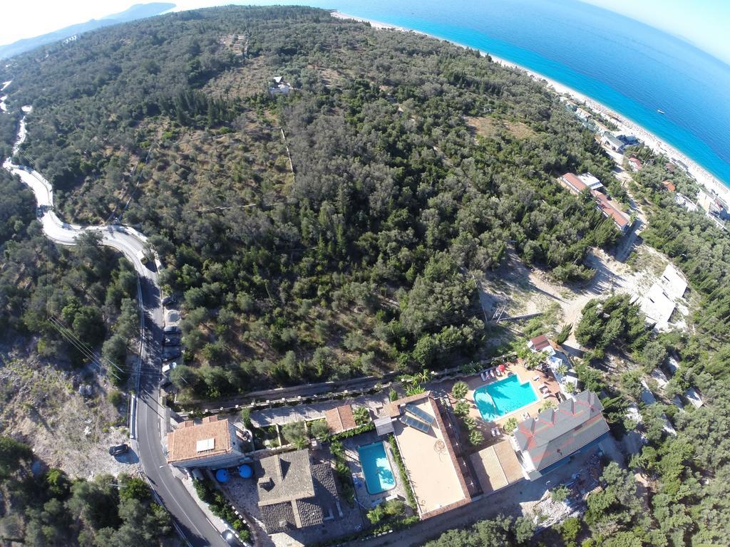 Hotel Sarajet E Pashait 1 Dhërmi Екстериор снимка
