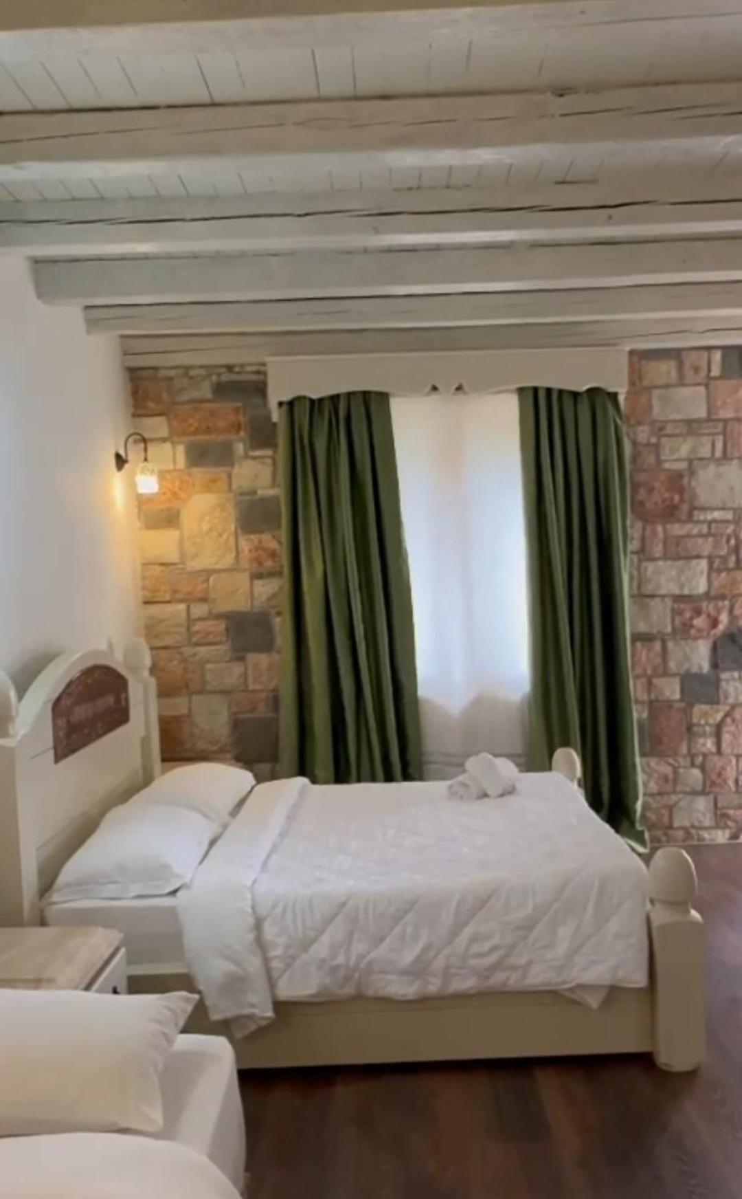 Hotel Sarajet E Pashait 1 Dhërmi Екстериор снимка