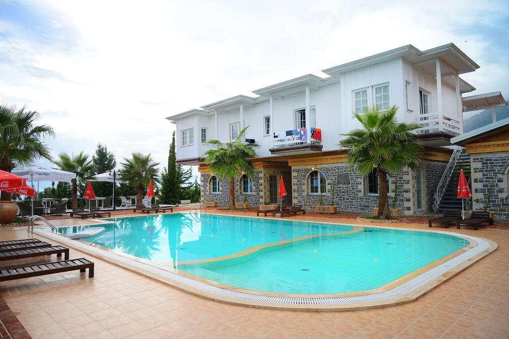 Hotel Sarajet E Pashait 1 Dhërmi Екстериор снимка