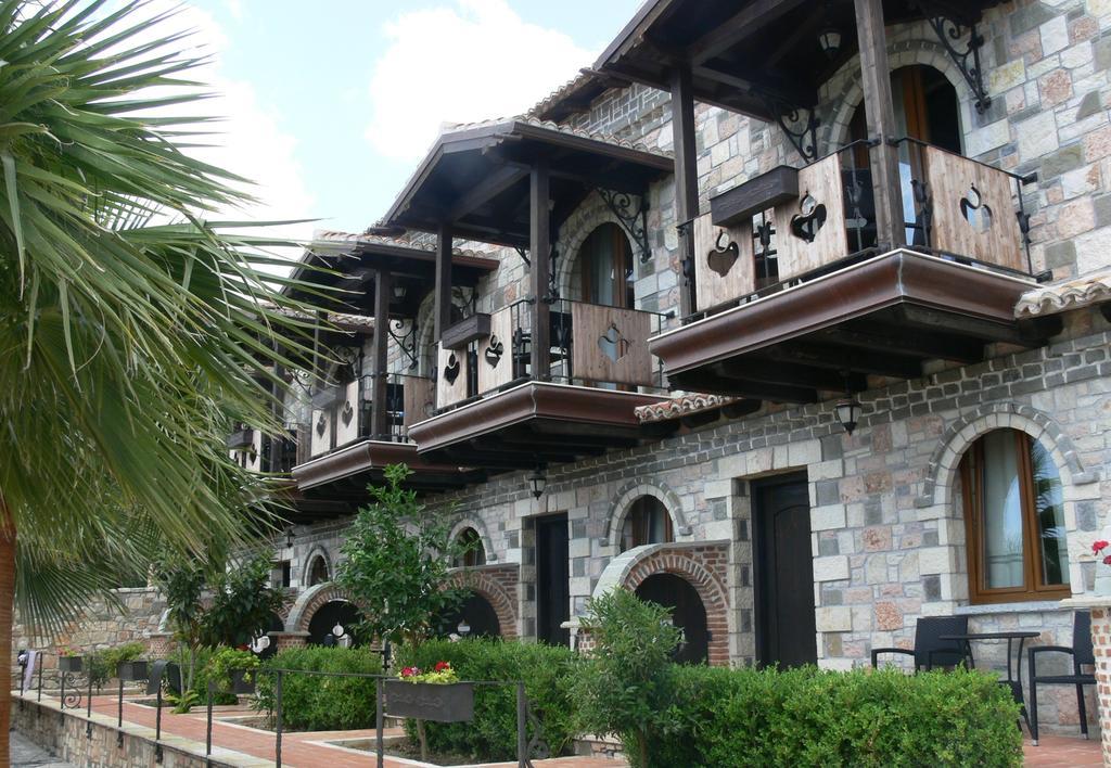 Hotel Sarajet E Pashait 1 Dhërmi Стая снимка