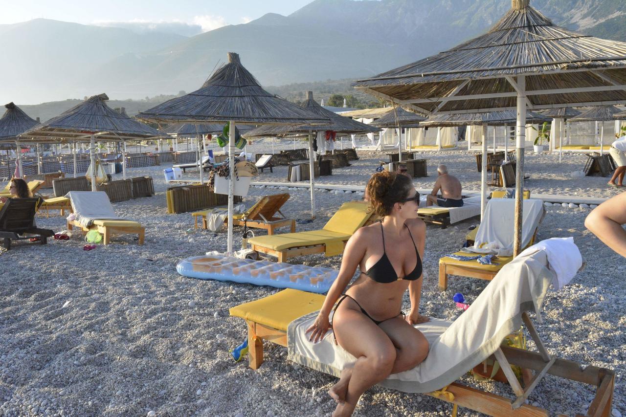 Hotel Sarajet E Pashait 1 Dhërmi Екстериор снимка
